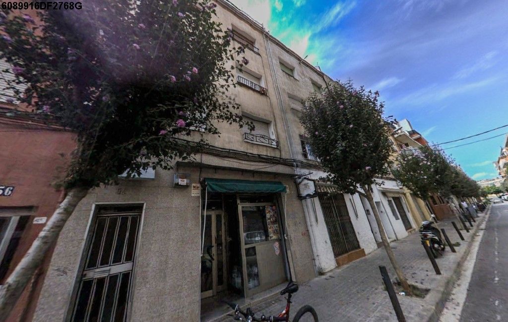 Exterior view of Flat for sale in L'Hospitalet de Llobregat