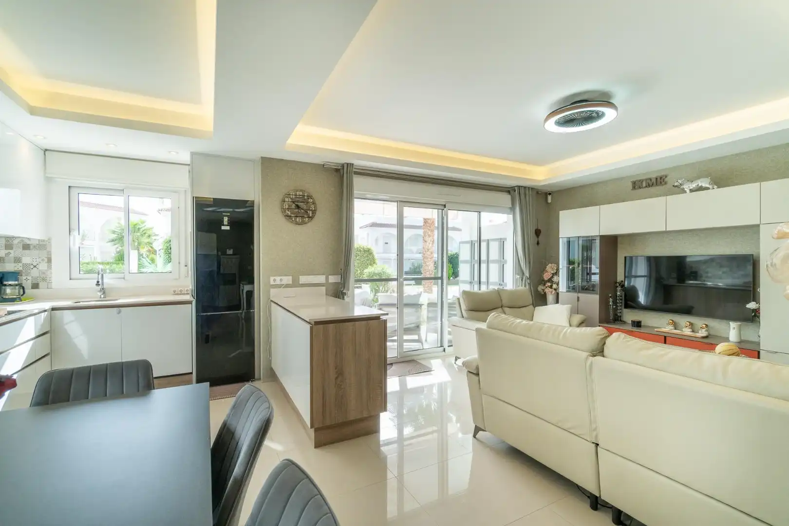Living room of Ground floor for sale in Rojales  with Terrace, Storage room and Swimming Pool