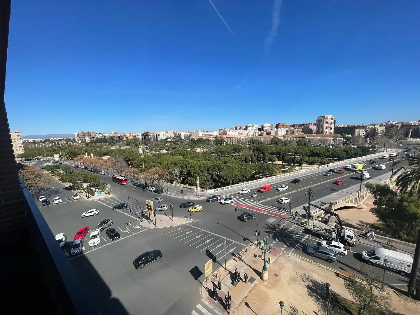 Pis de lloguer a Vía Marques del Turia, Gran Via