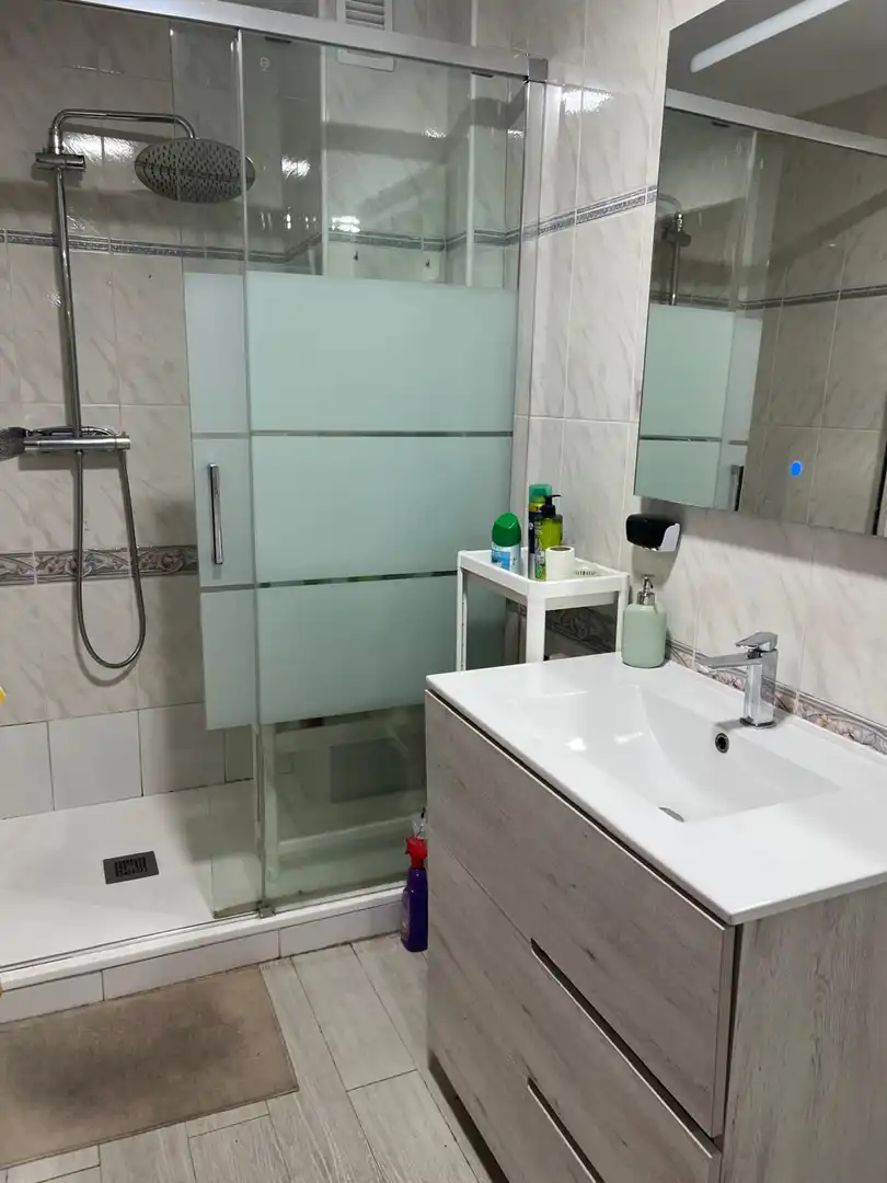 Bathroom of Flat for sale in  Logroño  with Heating, Terrace and Balcony