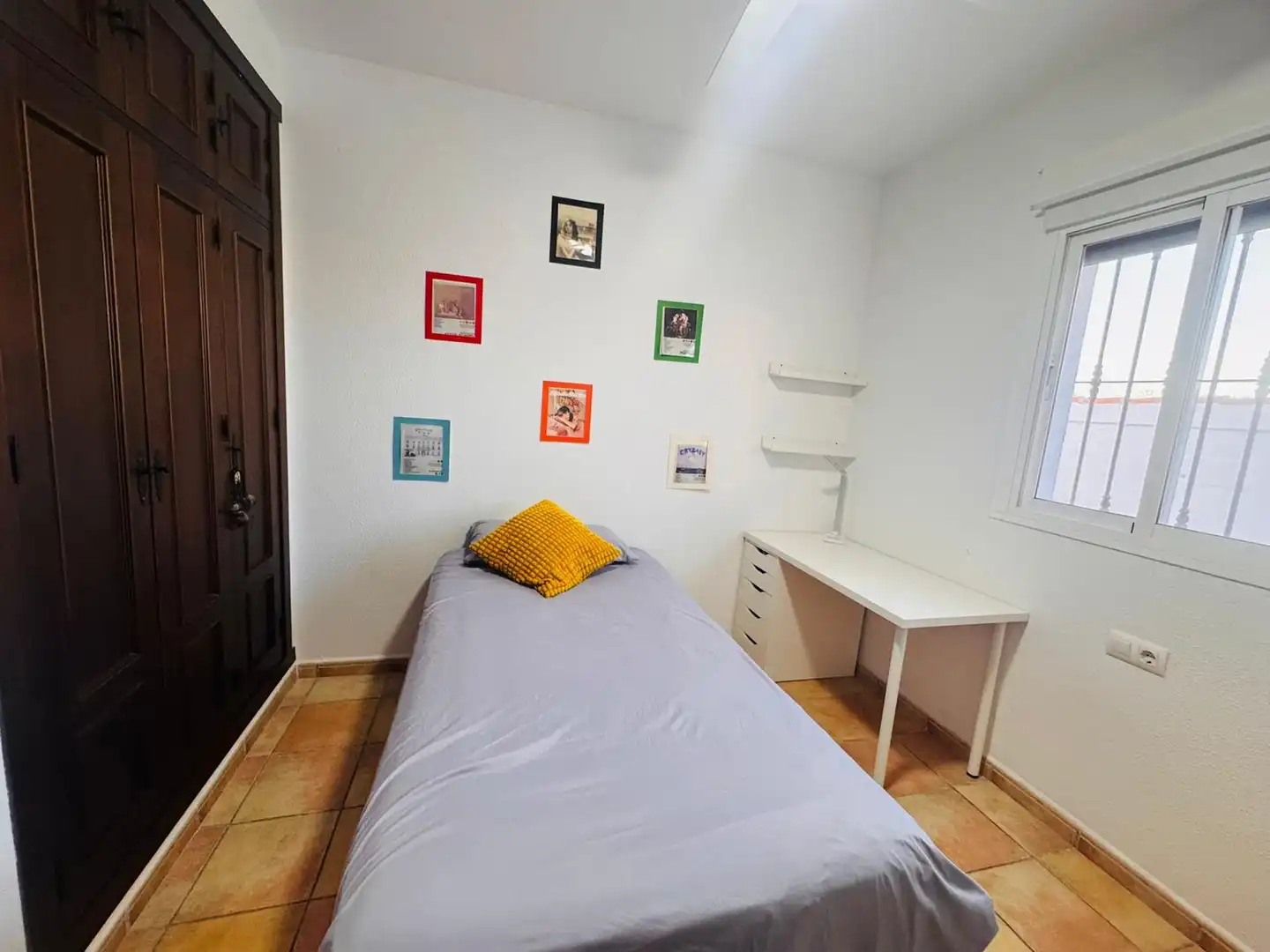 Bedroom of Houses for sale in Chiclana de la Frontera  with Air Conditioner, Private garden and Storage room