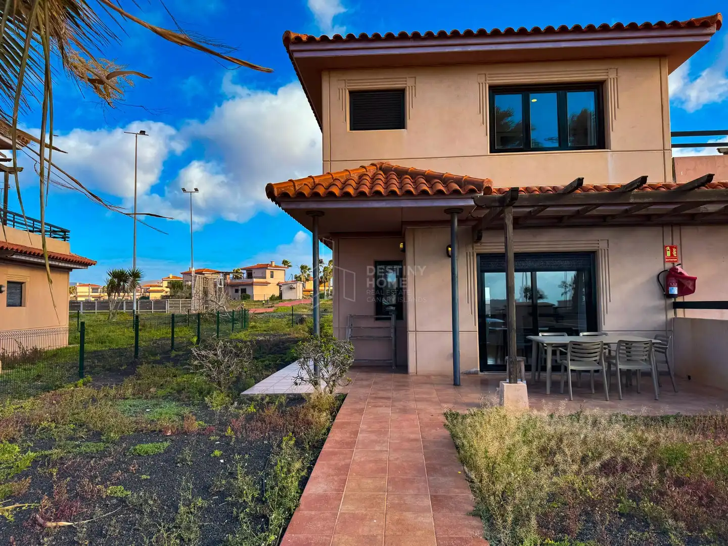 Bungalow with garden for sale in Majanicho