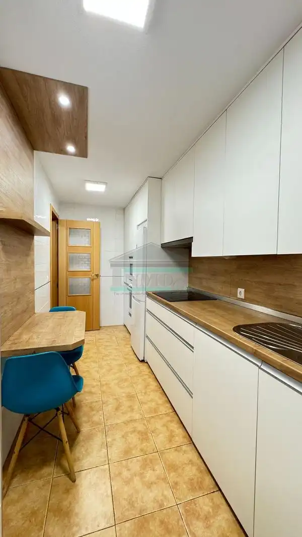 Kitchen of Flat for rent in Armilla  with Air Conditioner, Furnished and Oven