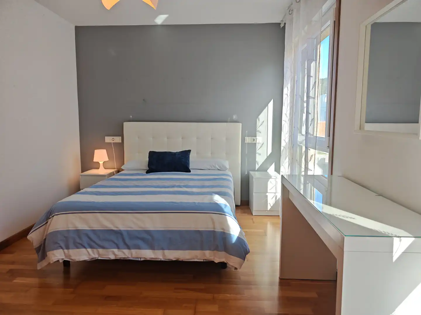 Dormitori de Apartament de lloguer en Fisterra amb Traster, Moblat i Forn