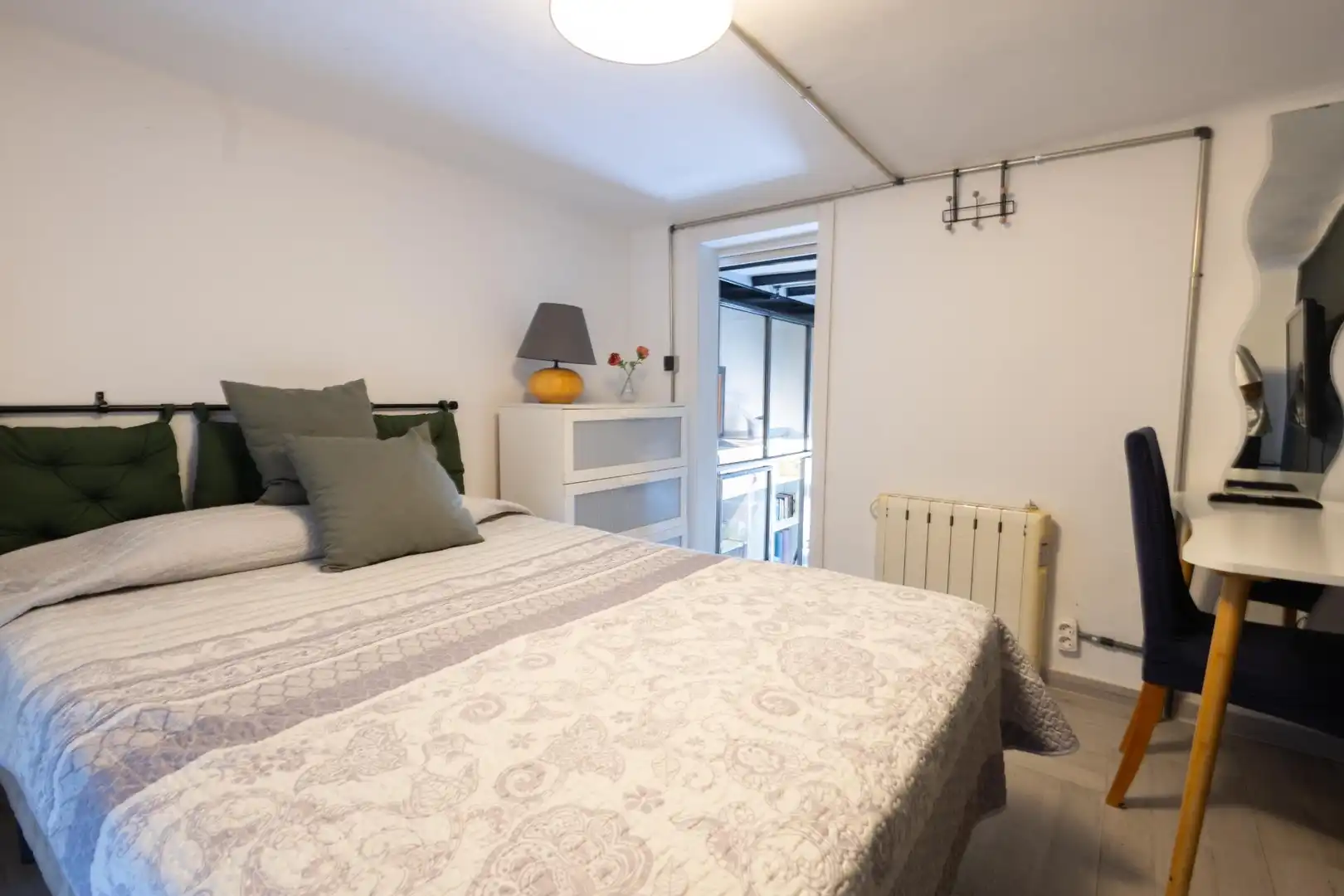 Habitación de Piso en venta en Madrid con Calefacción