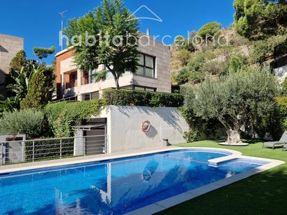 Swimming pool of House or chalet for sale in Esplugues de Llobregat  with Air Conditioner, Heating and Private garden