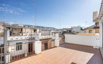 Vista exterior de Àtic en venda en  Granada Capital amb Aire condicionat, Calefacció i Terrassa