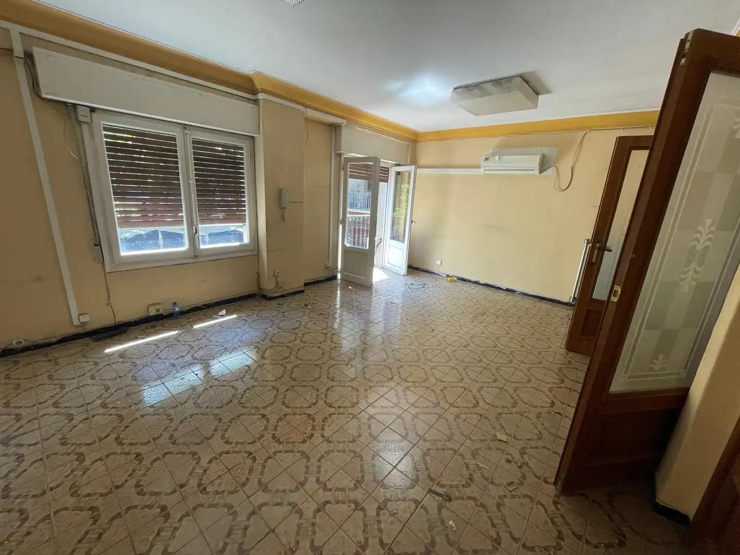 Flat for sale in Zaragoza  with Heating and Balcony