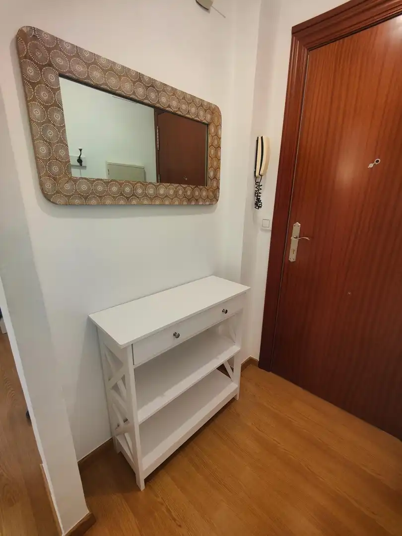 Flat for rent in Granada  with Air Conditioner, Heating and Furnished