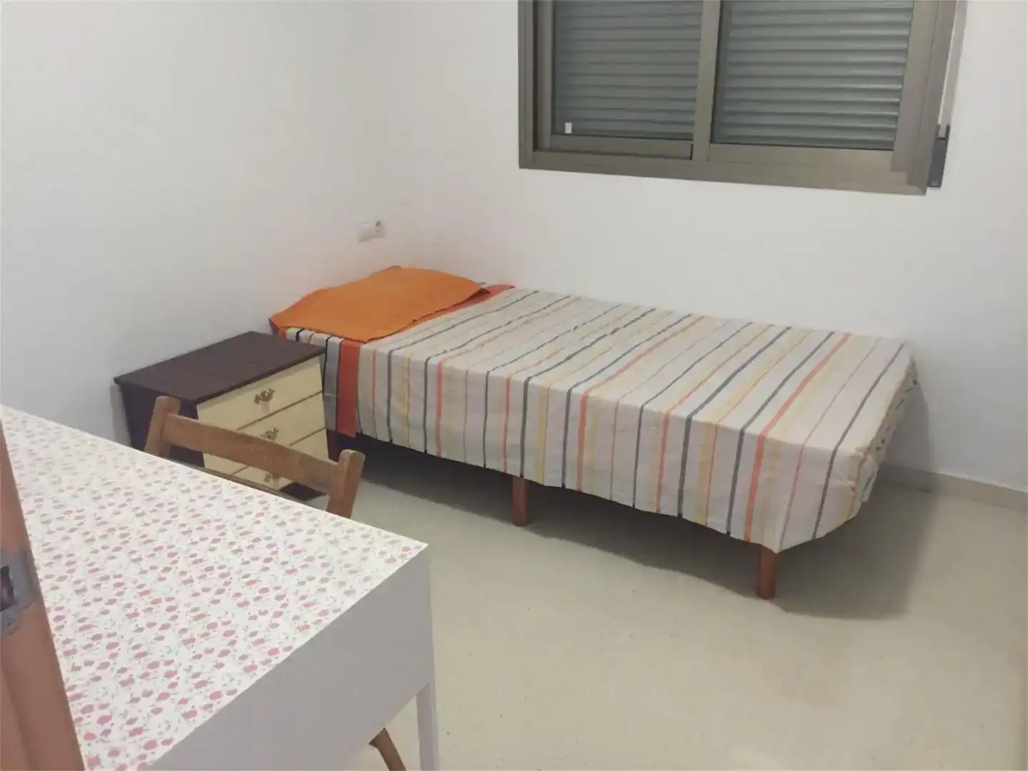 Dormitori de Casa o xalet de lloguer en Montserrat amb Piscina