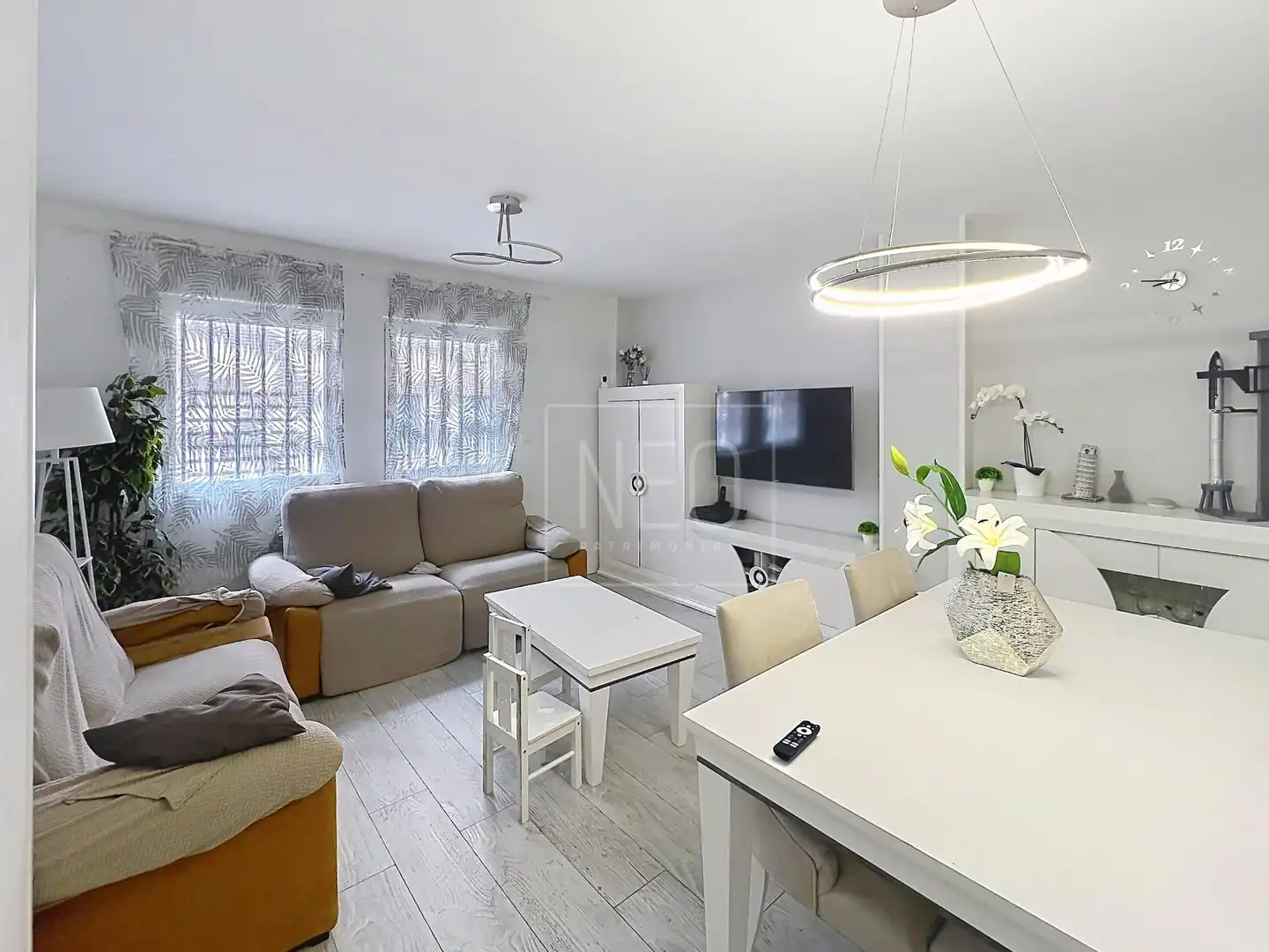 Sala de estar de Planta baja en venta en  Madrid Capital con Trastero
