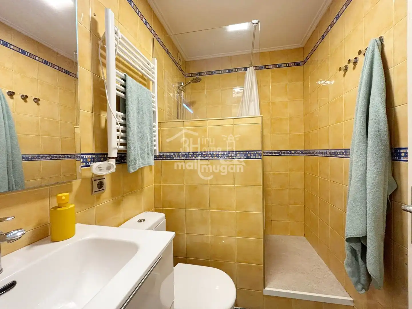 Baño de Apartamento en venta en Hendaye con Calefacción, Terraza y Piscina comunitaria