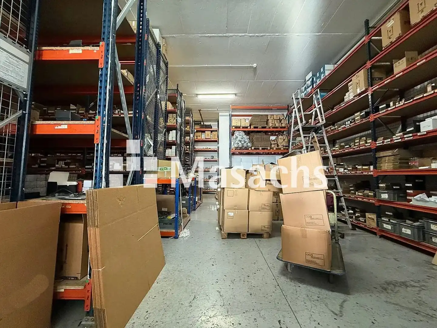 Nau industrial en venda en Badalona