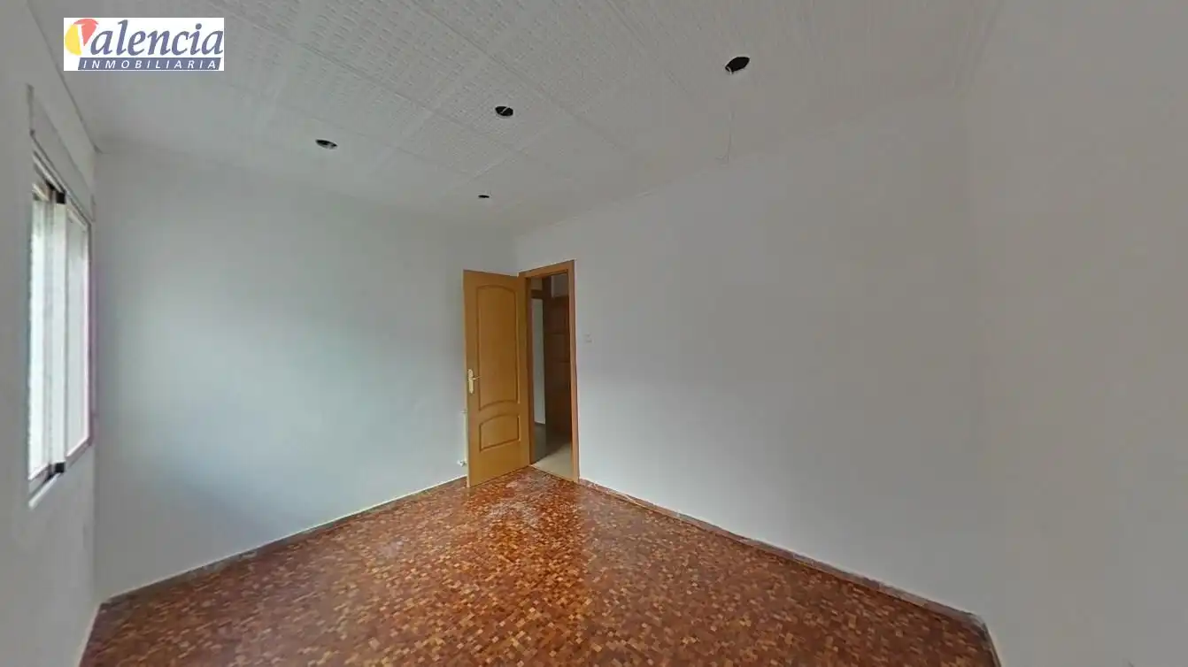 Flat for sale in Torrent