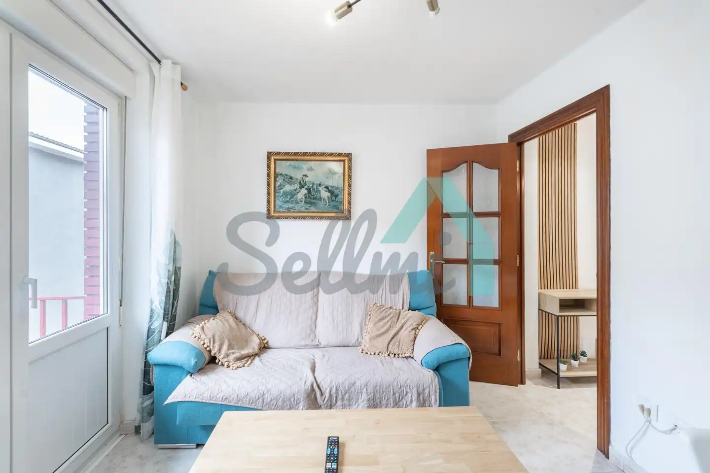 Living room of Flat for rent in Gijón   with Heating, Parquet flooring and Furnished