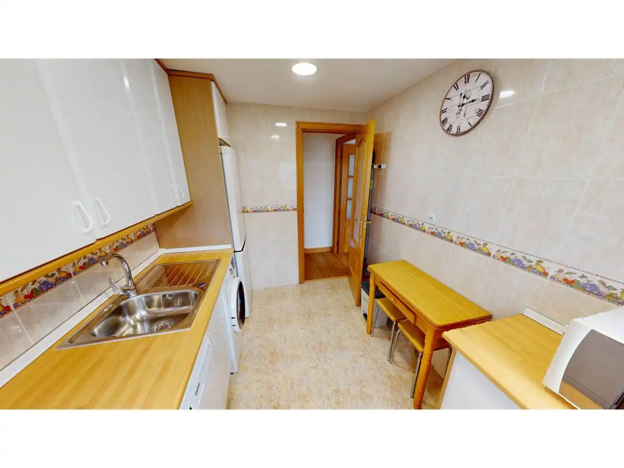 Kitchen of Flat for rent in Madrid  with Air Conditioner, Heating and Terrace