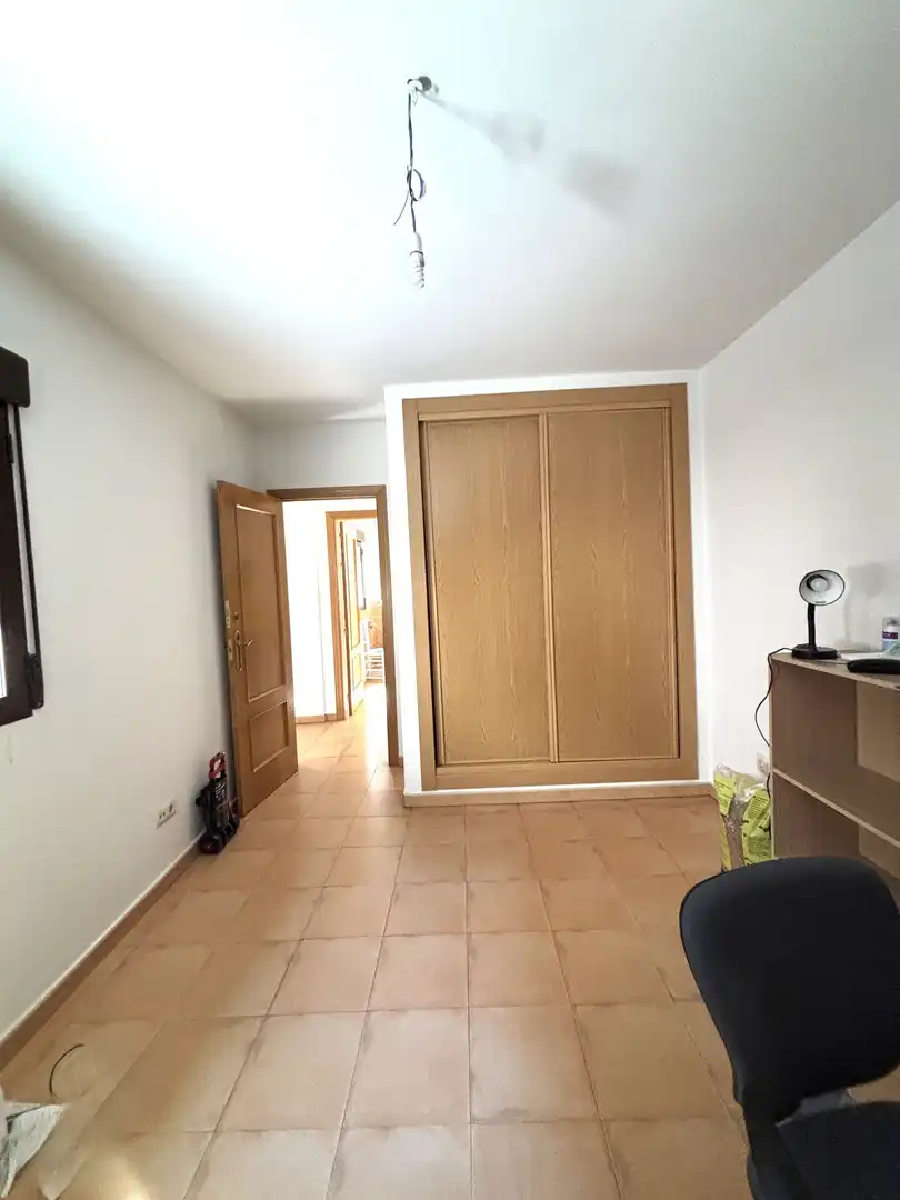 Houses for sale in Polán  with Air Conditioner, Heating and Private garden