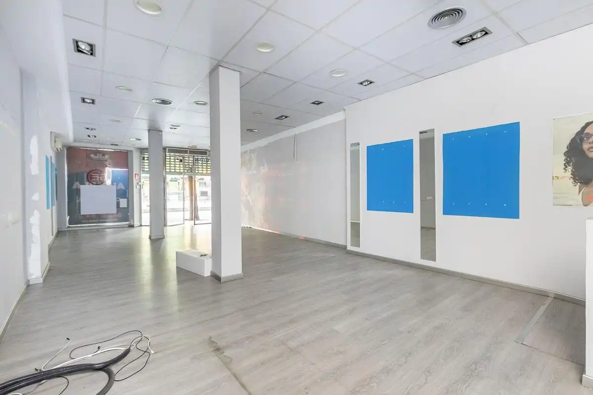 Local comercial de lloguer a Beiro, imagen 3