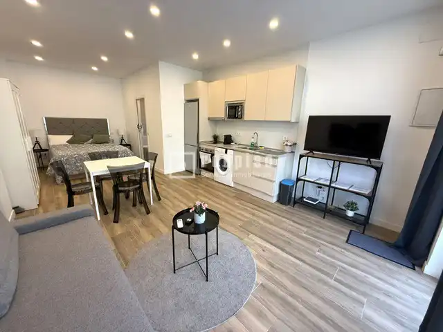 Schlafzimmer von Loft zum Verkauf in Madrid mit Klimaanlage, Heizung und Privatgarten