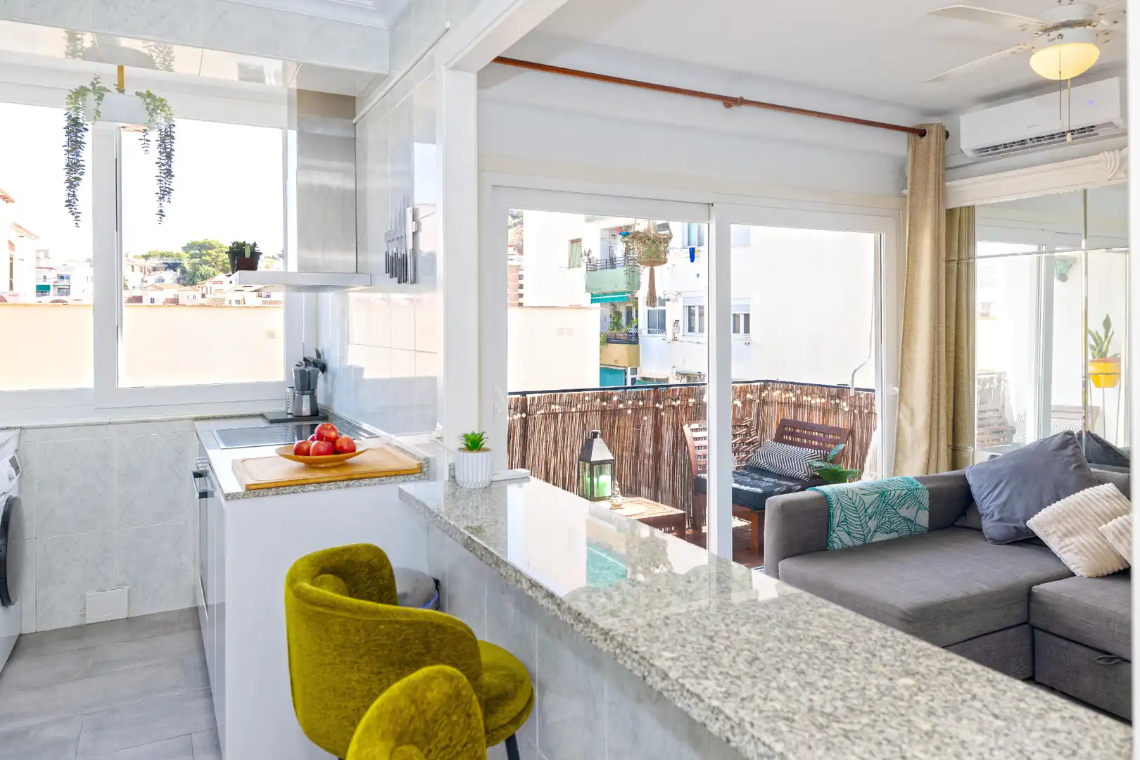 Balcony of Flat for sale in Málaga  with Air Conditioner, Heating and Terrace