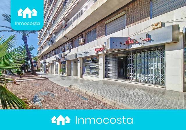 Local comercial en Venta en Denia en Raval Roig - Virgen del Socorro