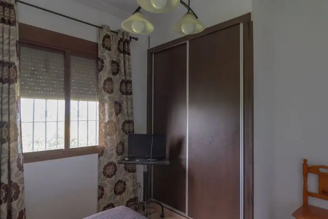 Habitación de Casa o chalet en venta en Alcalá de Guadaira con Piscina