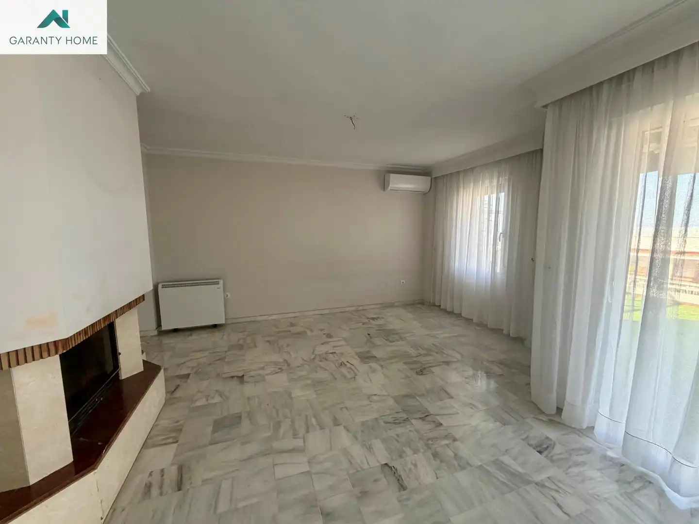 Sala de estar de Dúplex en venta en Rincón de la Victoria con Aire acondicionado, Calefacción y Terraza