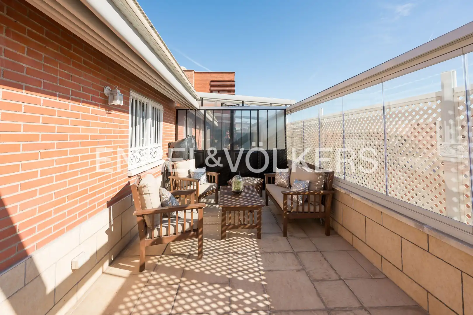 Terraza de Ático en venta en Madrid con Aire acondicionado, Calefacción y Jardín privado