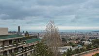 Exterior view of House or chalet for sale in  Barcelona Capital  with Air Conditioner, Private garden and Parquet flooring