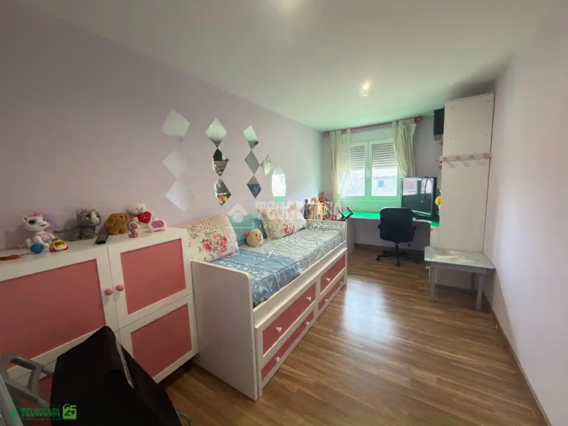 Habitación de Piso en venta en Yepes con Aire acondicionado, Parquet y Terraza