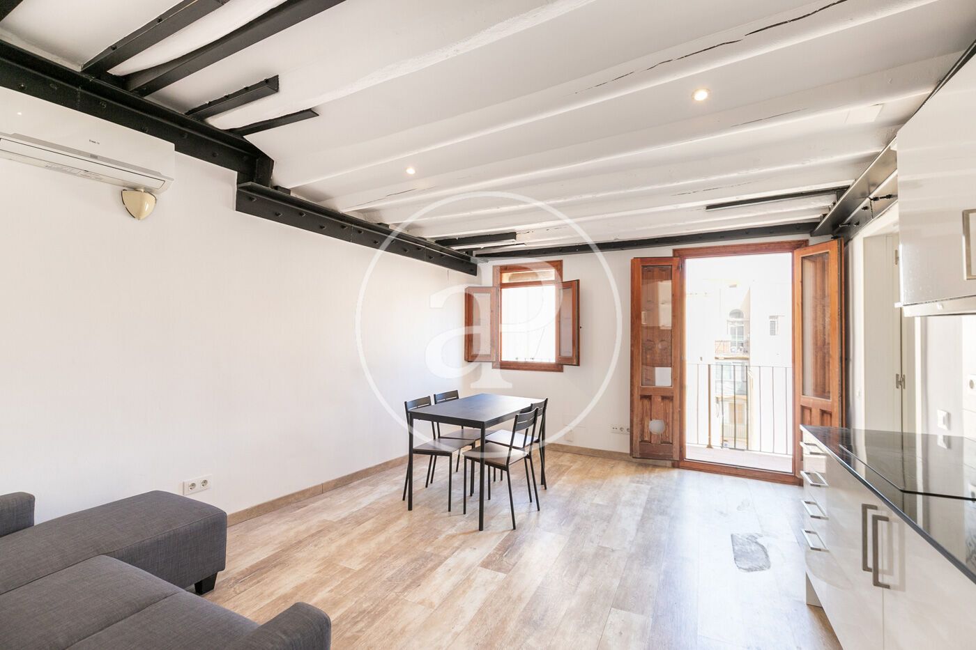 Flat for sale in  Barcelona Capital  with Air Conditioner, Furnished and Balcony
