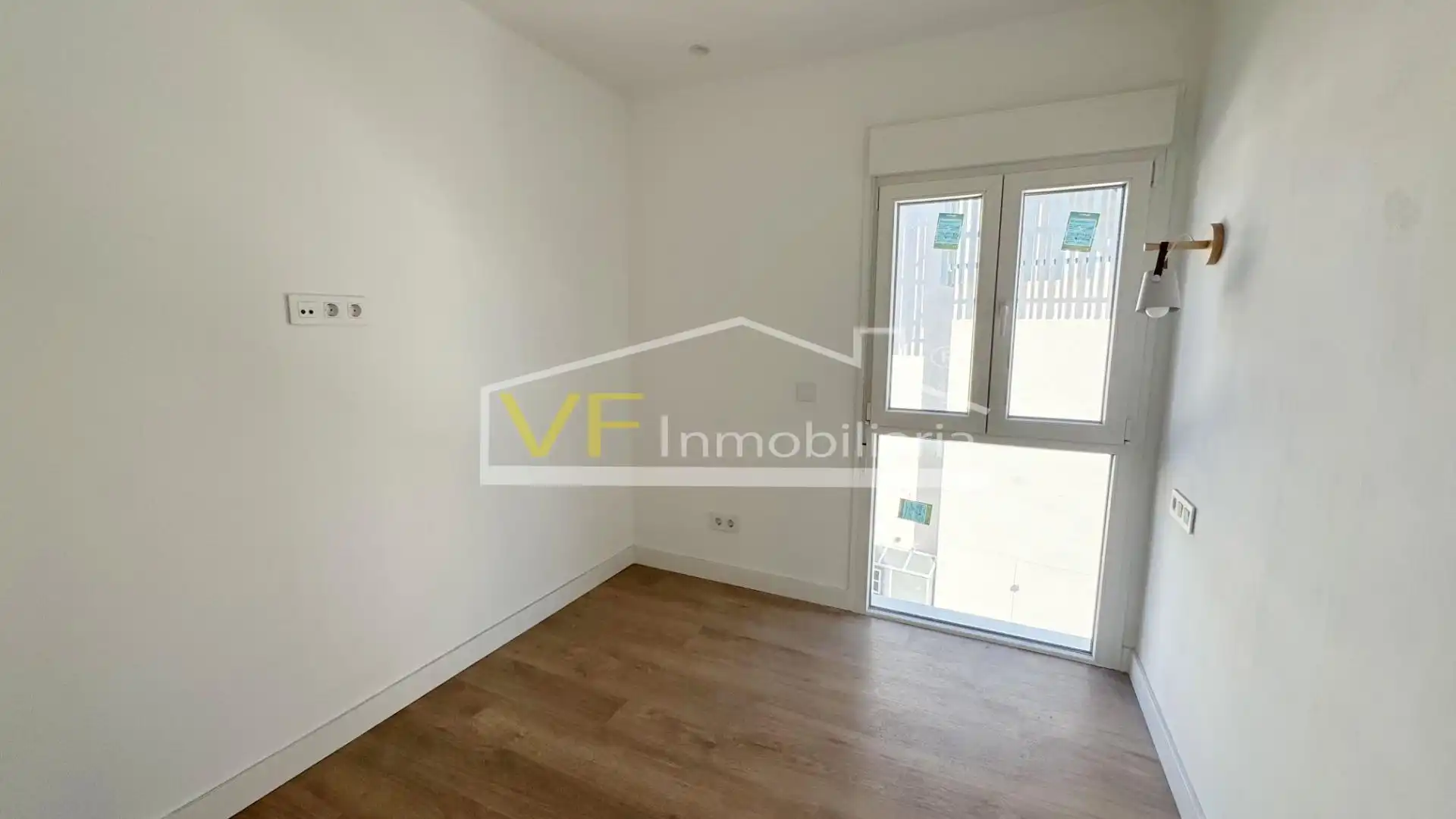 Dormitori de Dúplex en venda en Torremolinos amb Jardí privat, Terrassa i Traster