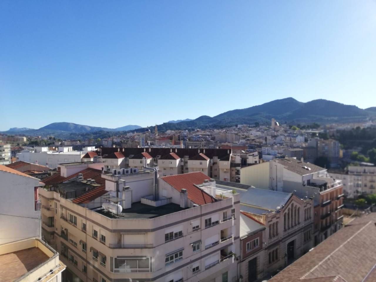 Exterior view of Flat for sale in Alcoy / Alcoi  with Air Conditioner, Furnished and Balcony