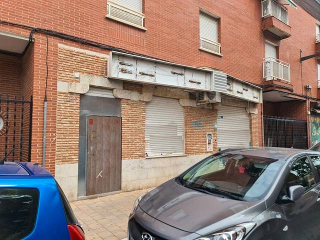 Local comercial en Alquiler en CL JUAN BRAVO en Calle Pinto - San Roque