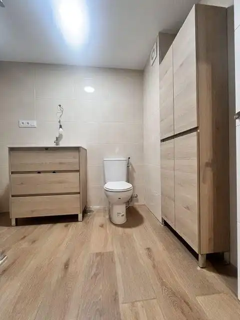 Bathroom of Flat for rent in Gijón   with Heating