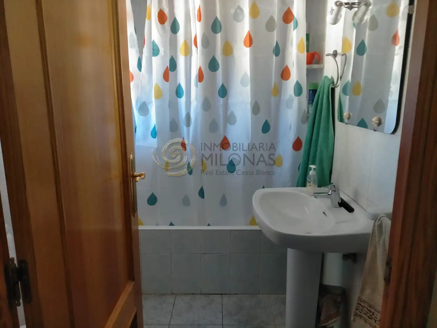 Bany de Casa o xalet en venda en Benidorm amb Jardí privat, Terrassa i Traster