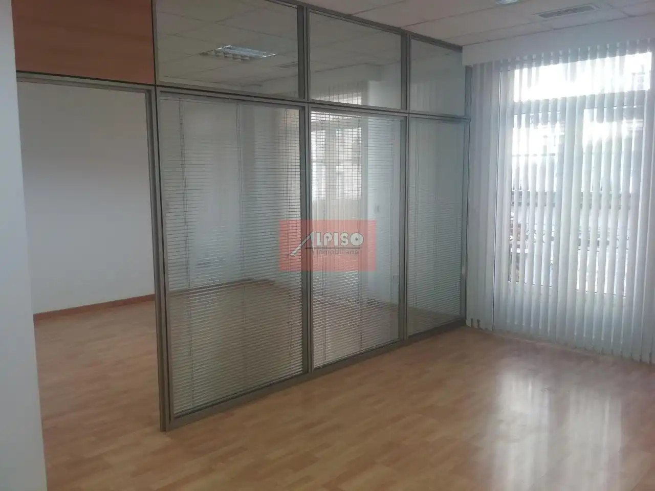 Oficina en venda en Ourense Capital  amb Calefacció