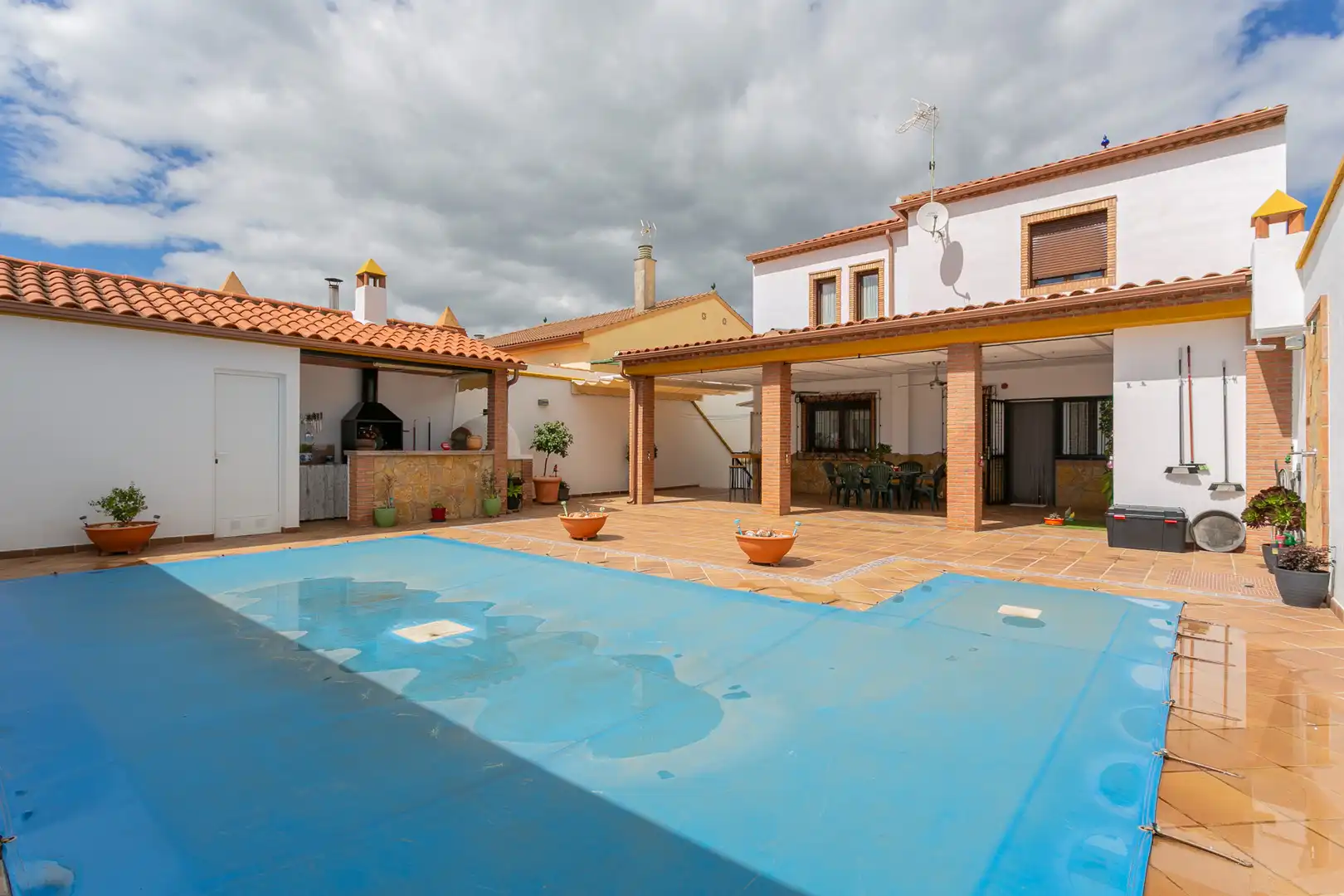 Vista exterior de Casa o chalet en venta en Albolote con Aire acondicionado, Calefacción y Terraza