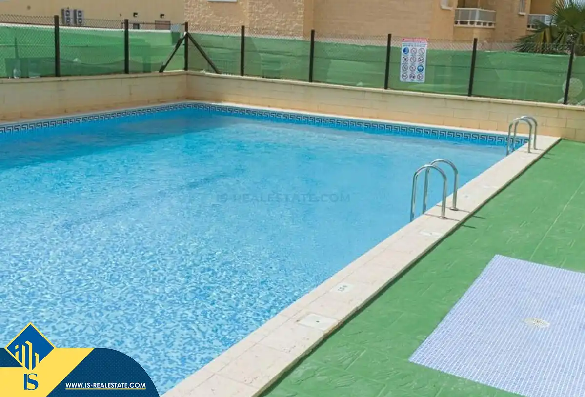 Piscina de Apartamento en venta en Torrevieja con Aire acondicionado, Calefacción y Terraza