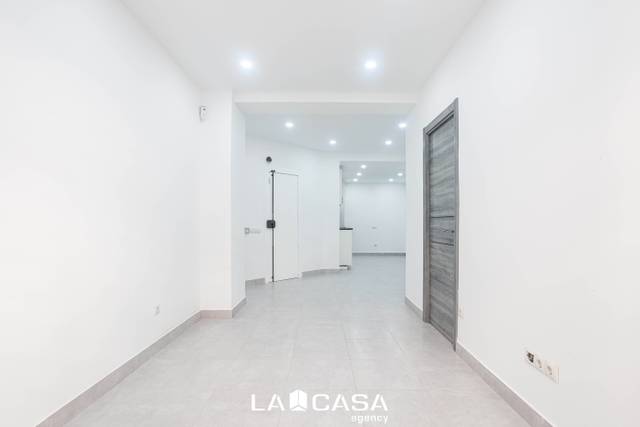 Planta baja en Venta en Sants-Badal
