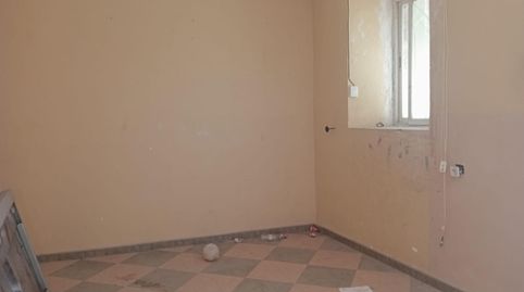 Foto 5 de Casa adosada en venta en Mengíbar, Jaén