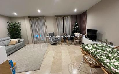 Living room of Duplex for sale in Lucena  with Air Conditioner and Terrace