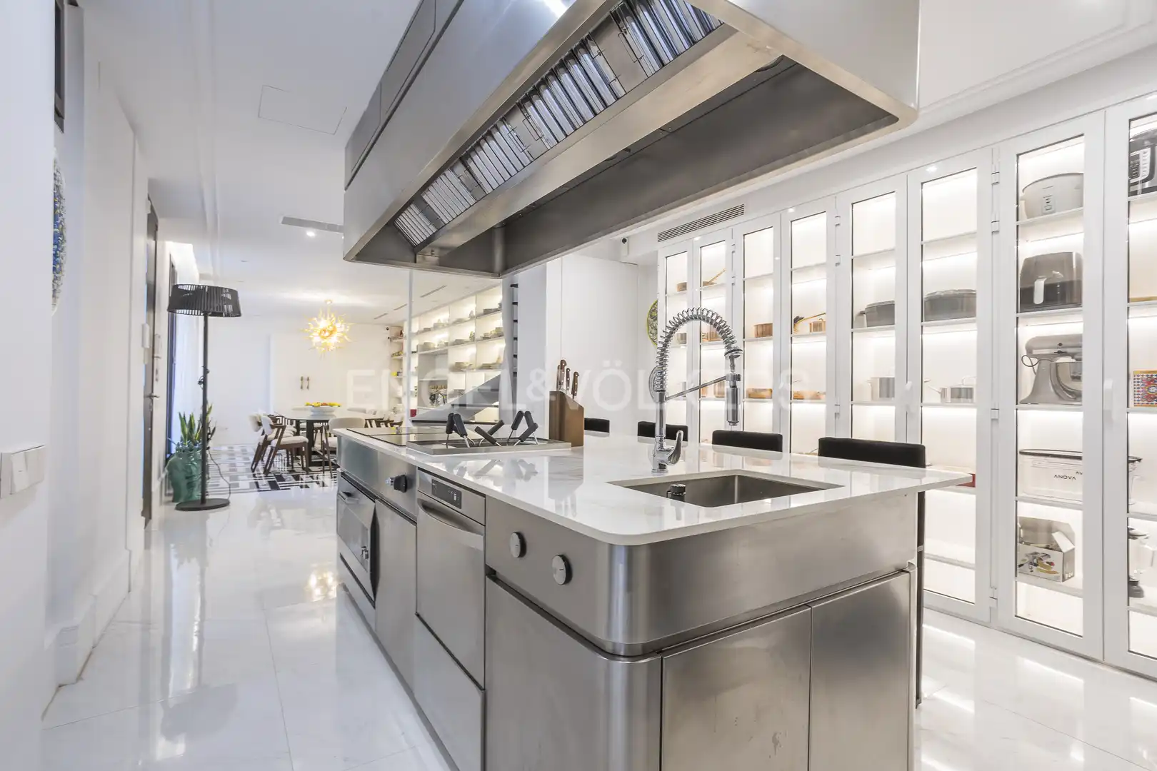 Cocina de Dúplex en venta en Madrid con Aire acondicionado, Calefacción y Jardín privado