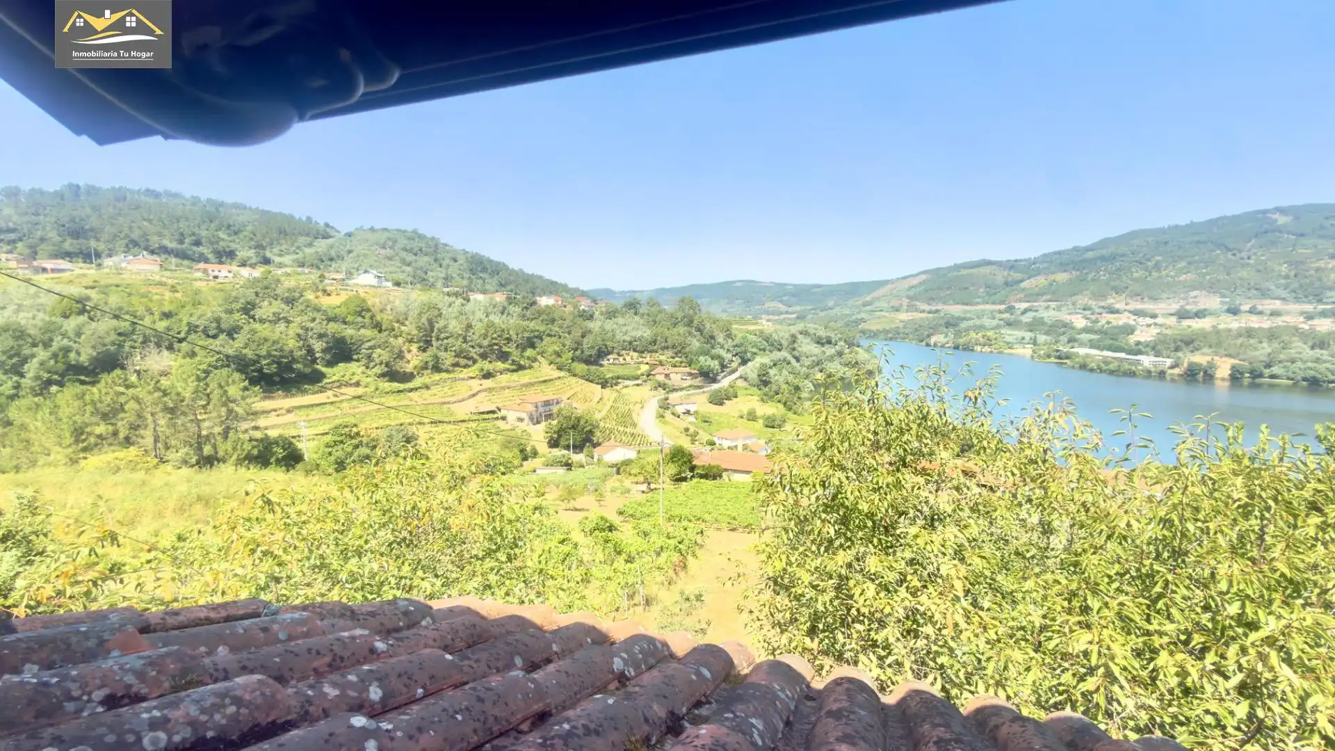 Finca rústica en venta en Castrelo de Miño con Jardín privado, Terraza y Amueblado