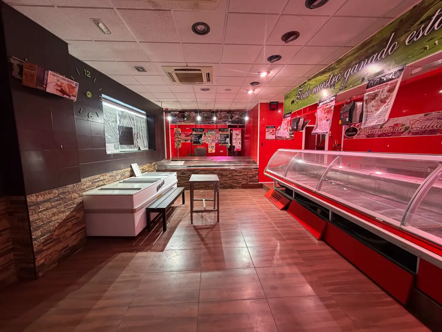 Commercial properties for sale in Morata de Tajuña  with Air Conditioner and Heating
