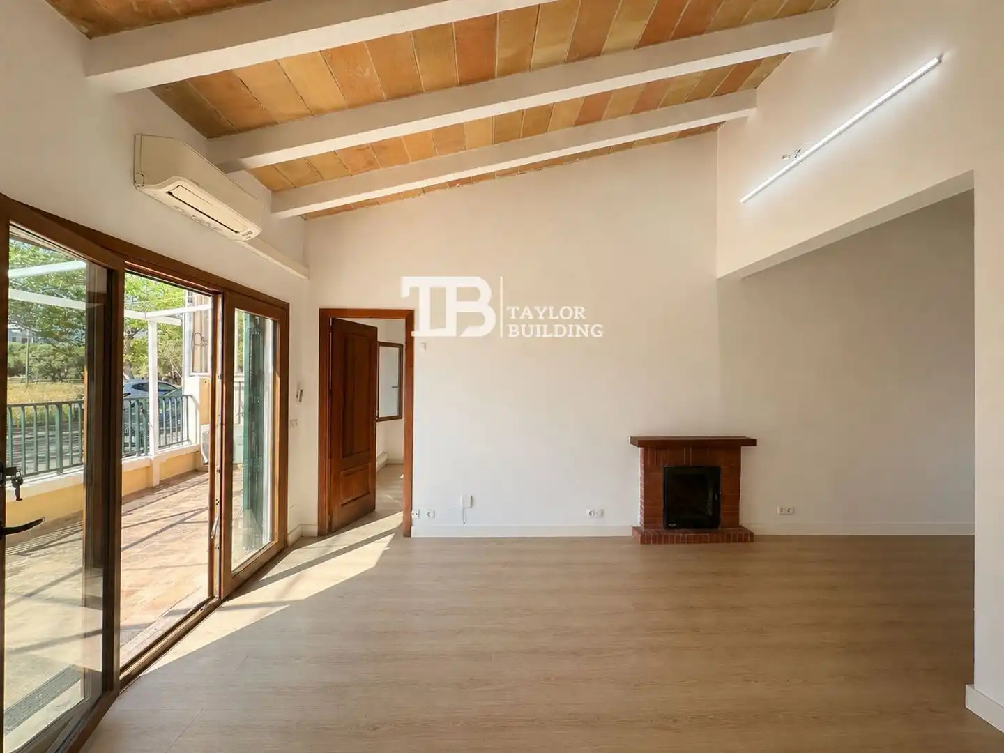 Living room of Houses for sale in Llucmajor  with Air Conditioner, Heating and Parquet flooring