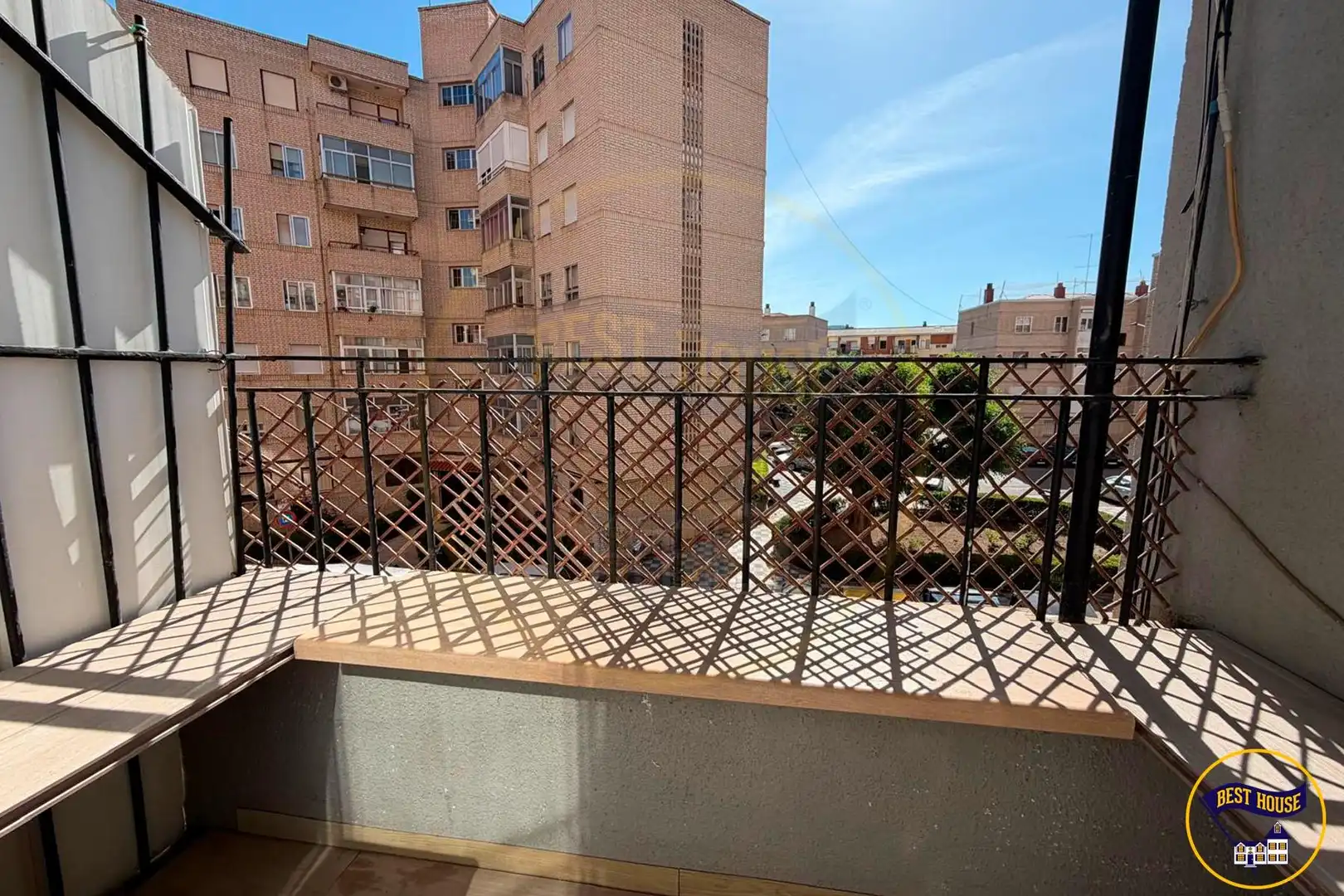 Terraza de Piso en venta en Cuenca con Calefacción, Amueblado y Balcón
