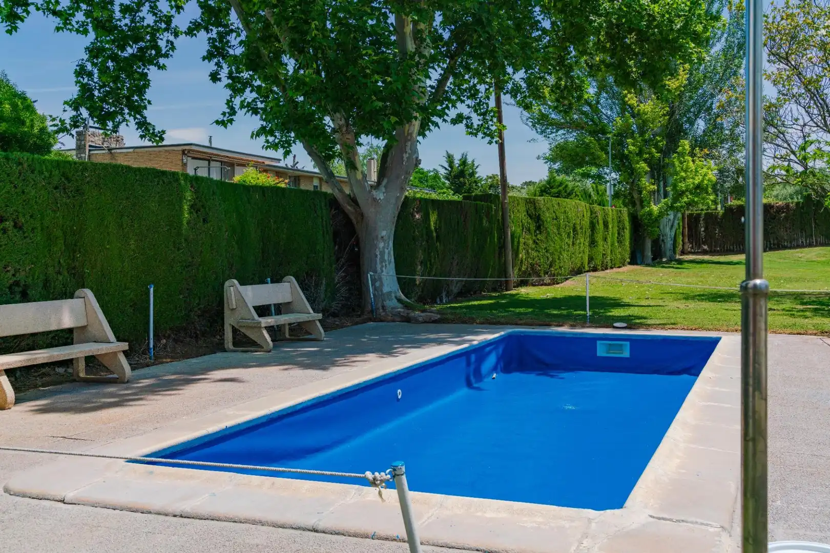 Swimming pool of Duplexes for sale in Zaragoza  with Heating, Furnished and Balcony