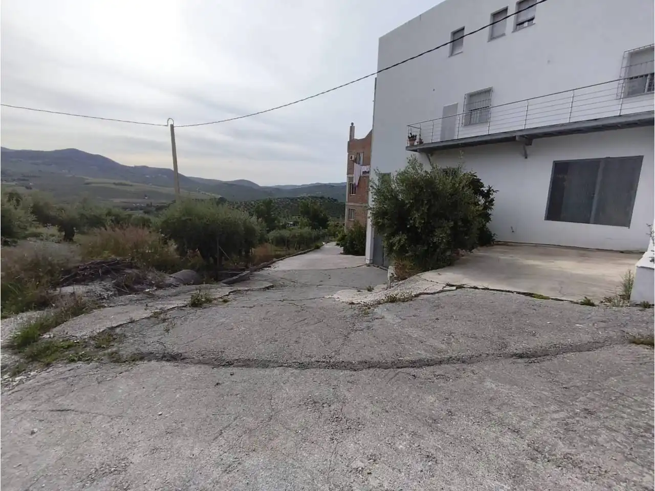 Edificio en venta en Moclín