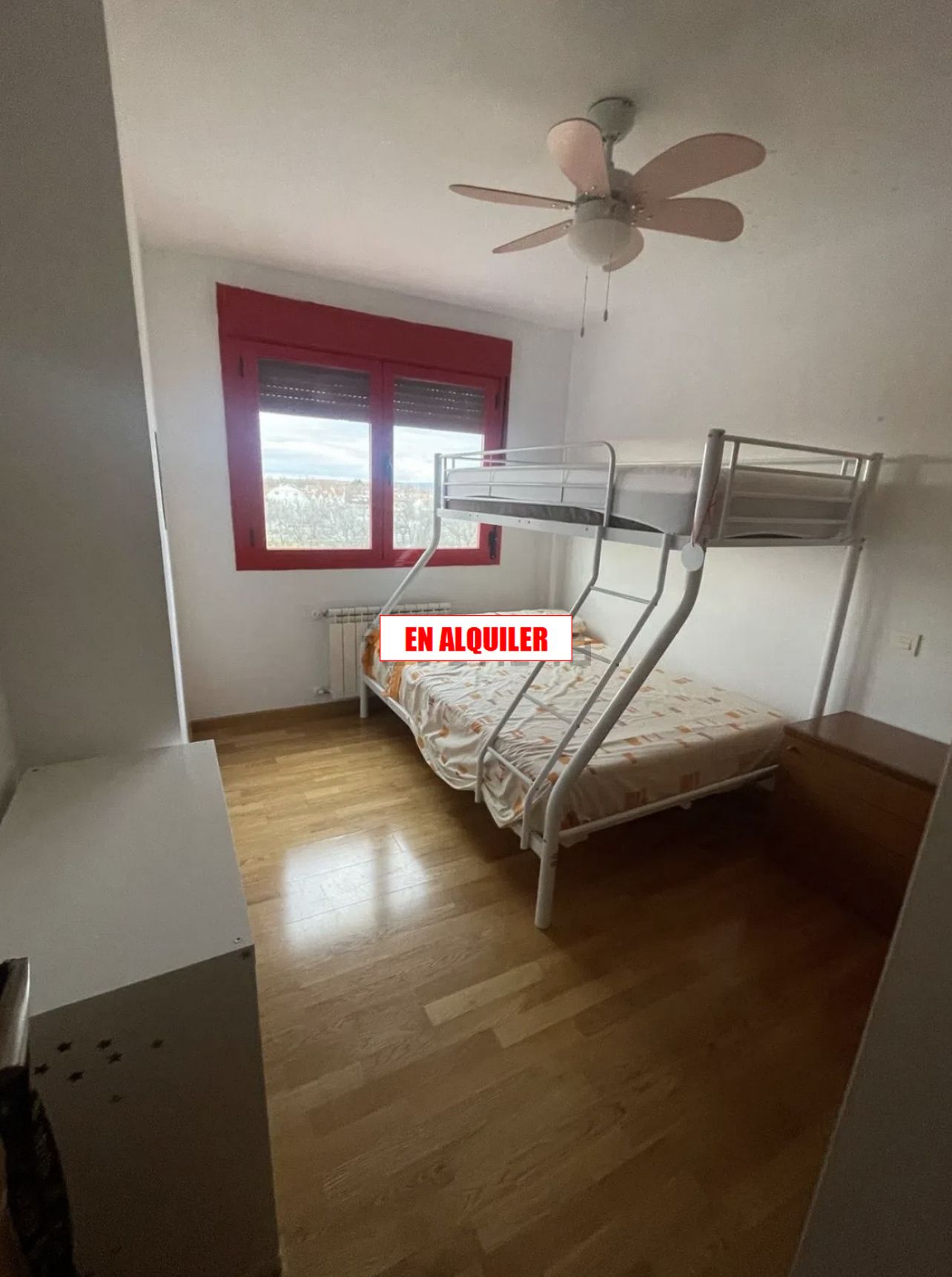 Habitación de Piso de alquiler en Ciudad Real Capital con Piscina y Amueblado